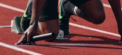 赛场窗口栏目配图 - 多屏幕实时直播足球篮球等热门赛事现场